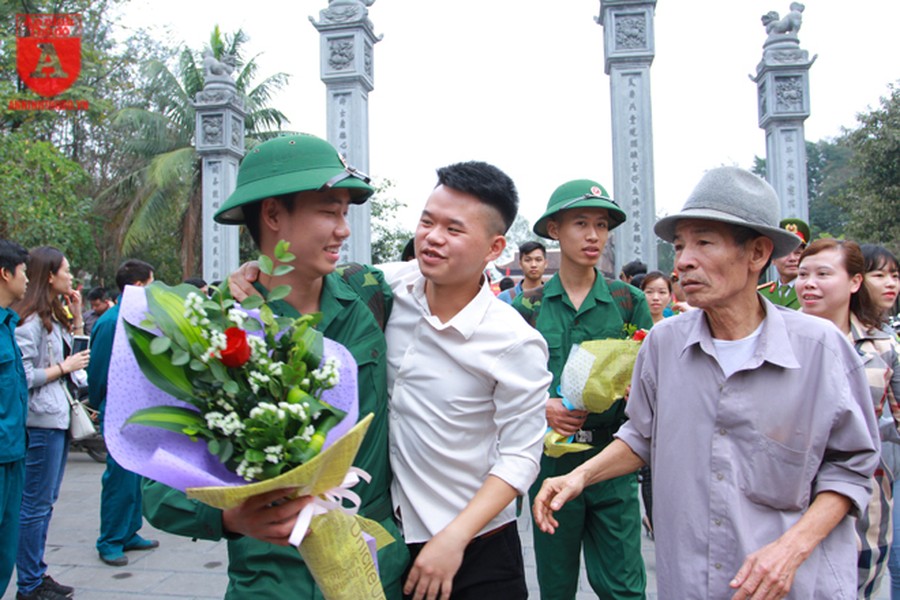 Những hình ảnh xúc động trong lễ giao quân ở Hà Nội